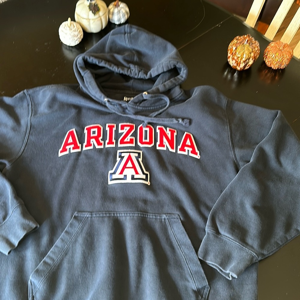 Arizona college sweatshirt